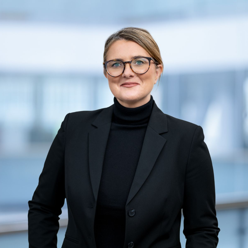  Christina Henke